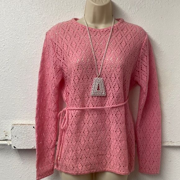 vintage- Montgomery Wards Tops - Vintage 60s - Deadstock Pink wool crochet Knit tunic top wuth sash belt